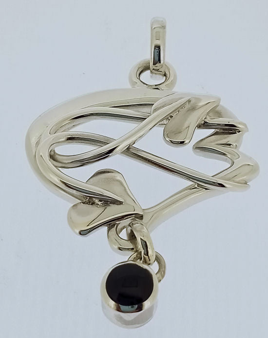 Silver and Jet Handmade Pendant NPHM01