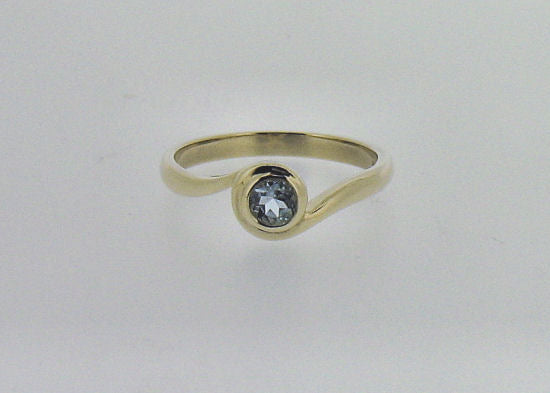 Aquamarine 9ct Gold Ring R1504