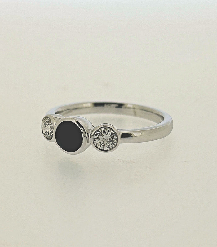 Gold/Platinum Jet & Diamond