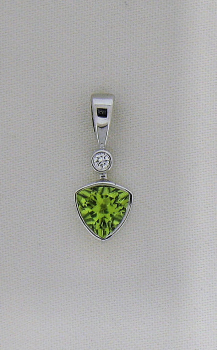 Peridot & Diamond White Gold Pendant 45368DP