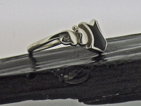 Whitby Jet & Silver Ring AR4-2