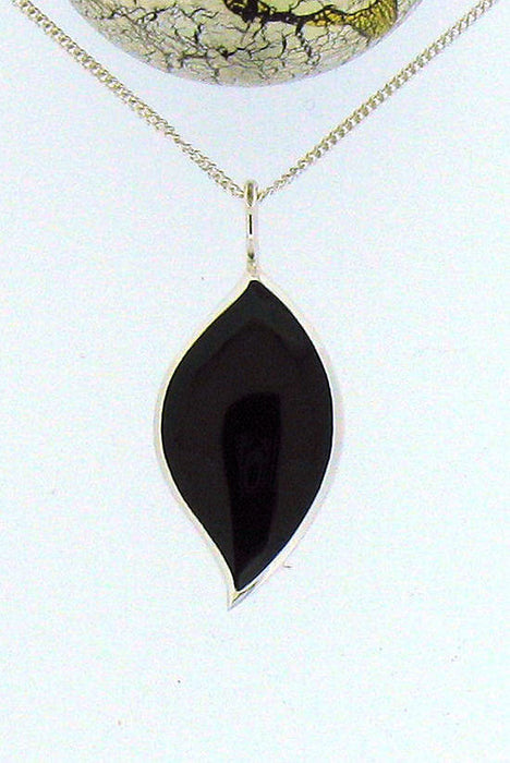 Whitby Jet & Silver Pendant 68418