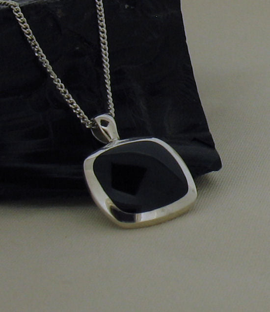 Whitby Jet & Silver Pendant 68429
