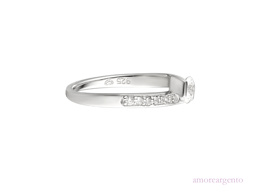 Cubic Zirconia and Silver Ring 7586