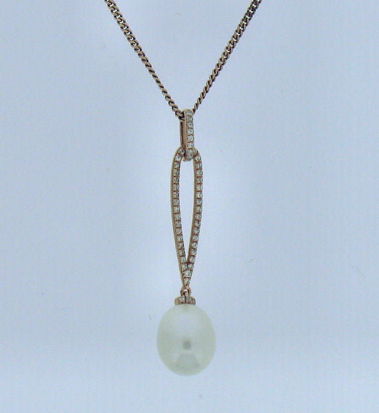 Pearl and Cubic Zirconia Rose-Gold Plated Silver Pendant 9084