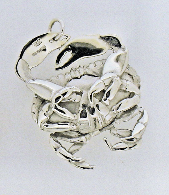 Silver Large Crab Pendant AP1-1