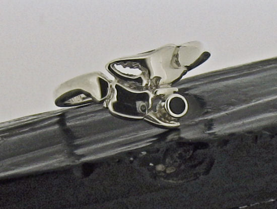 Whitby Jet & Silver Crab Claw Ring AR3-6