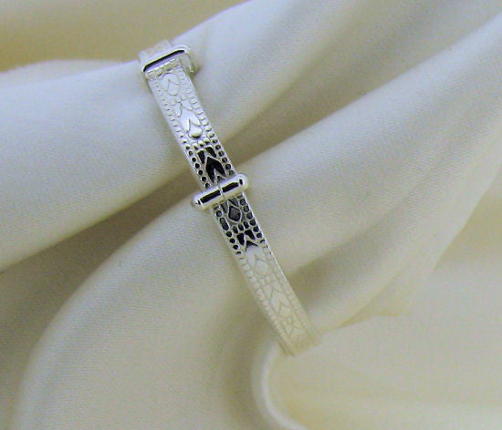 Silver Baby Bangle BN27007