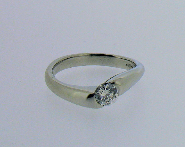 Diamond and White Gold Ring NTR5901