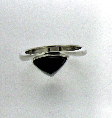 Whitby Jet & Silver Ring CR477