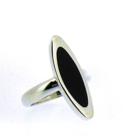 Whitby Jet & Silver Ring CR494